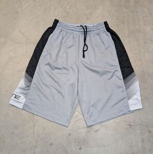 Nike Elite Shorts Men's L Flaws Gray Black Used